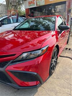 تۆیۆتا کامری